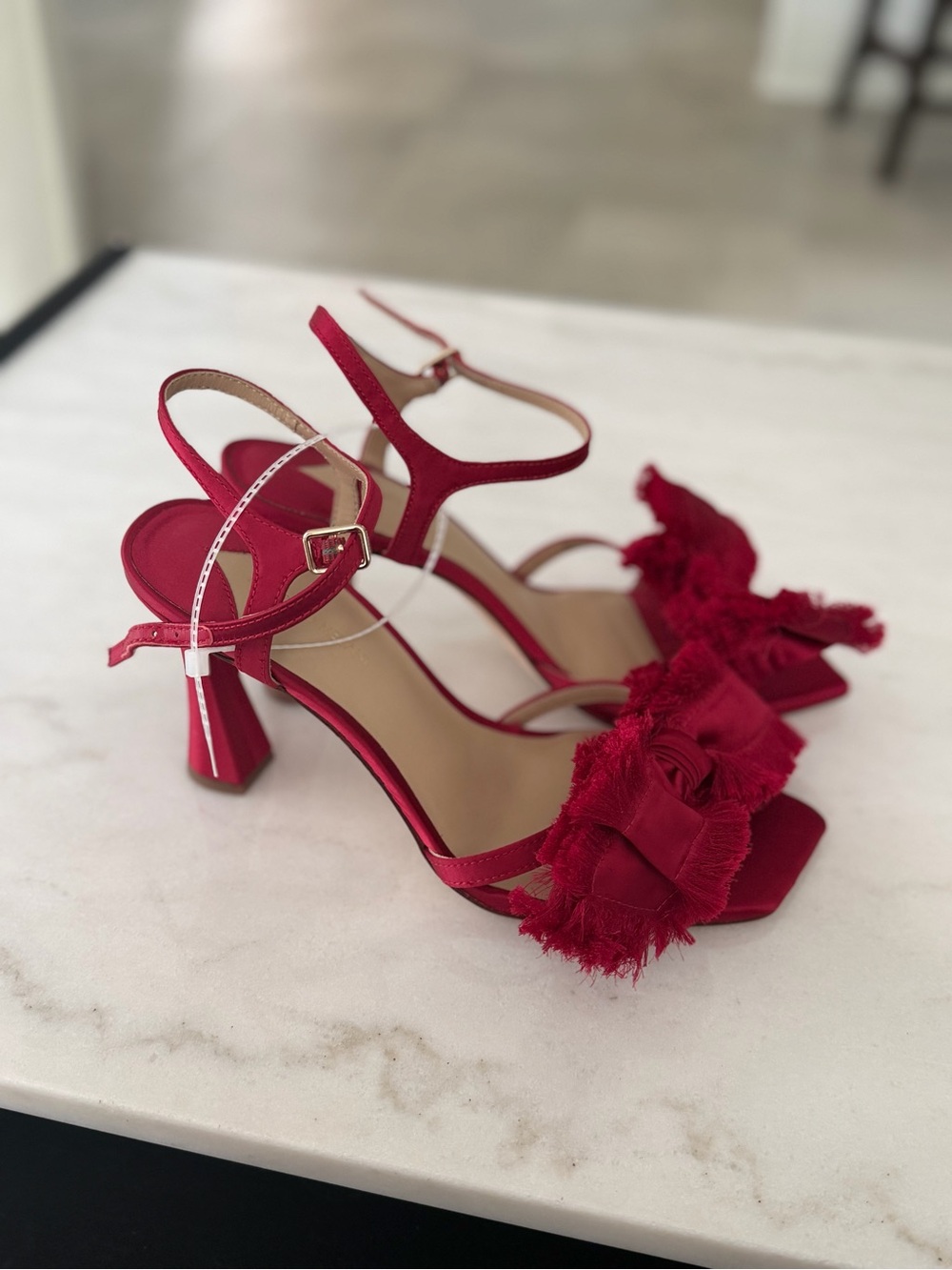 ANTONIO MELANI Red Frayed Bow Ankle-Strap Heels - Picture 4 of 7